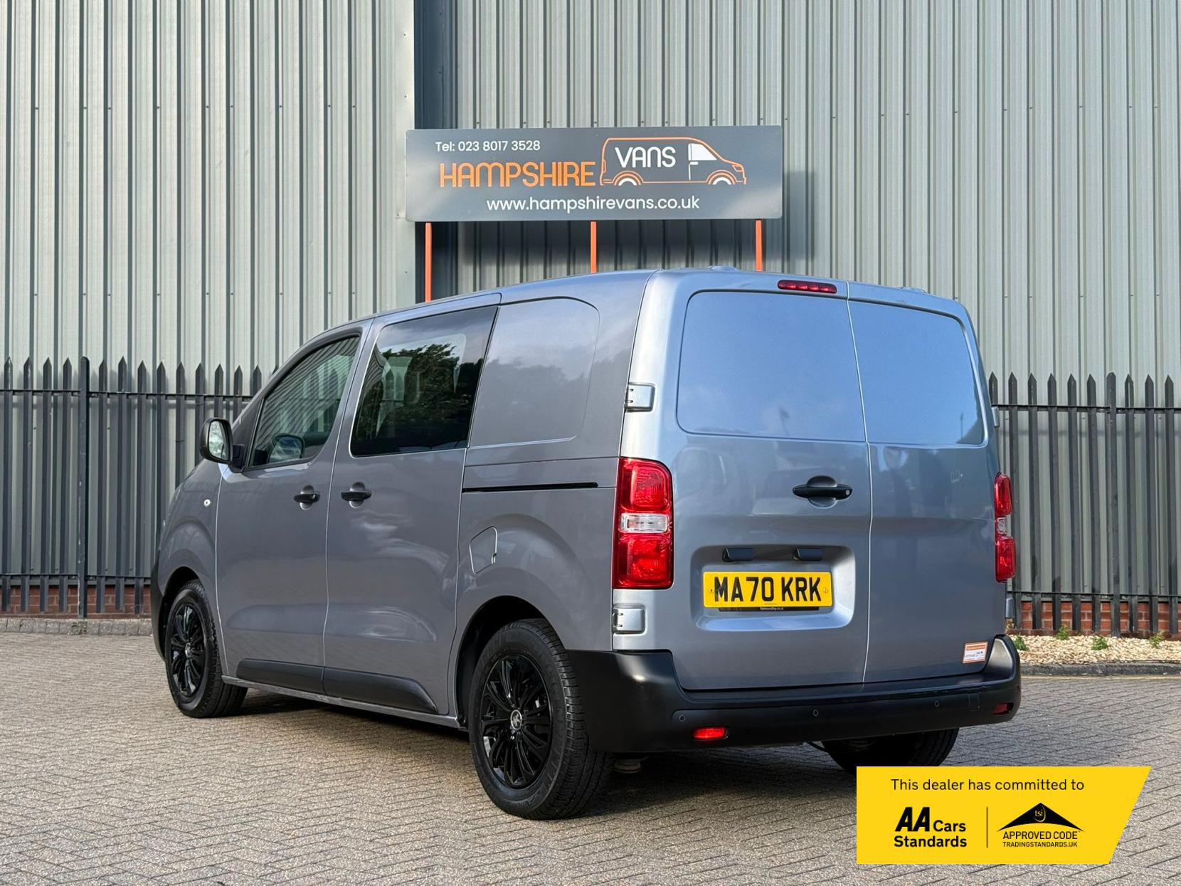 2020 Peugeot Expert 1.5 BlueHDi Compact Combi Van Double Cab 5dr Diesel Manual SWB Euro 6 (s/s) (100 ps) - Thumbnail 3