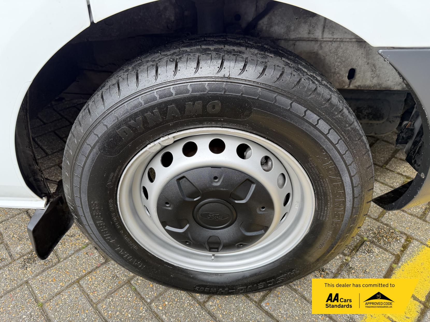 Ford Transit Custom 2.0 TDCi 290 Panel Van 5dr Diesel Manual L1 H1 (157 g/km, 104 bhp)