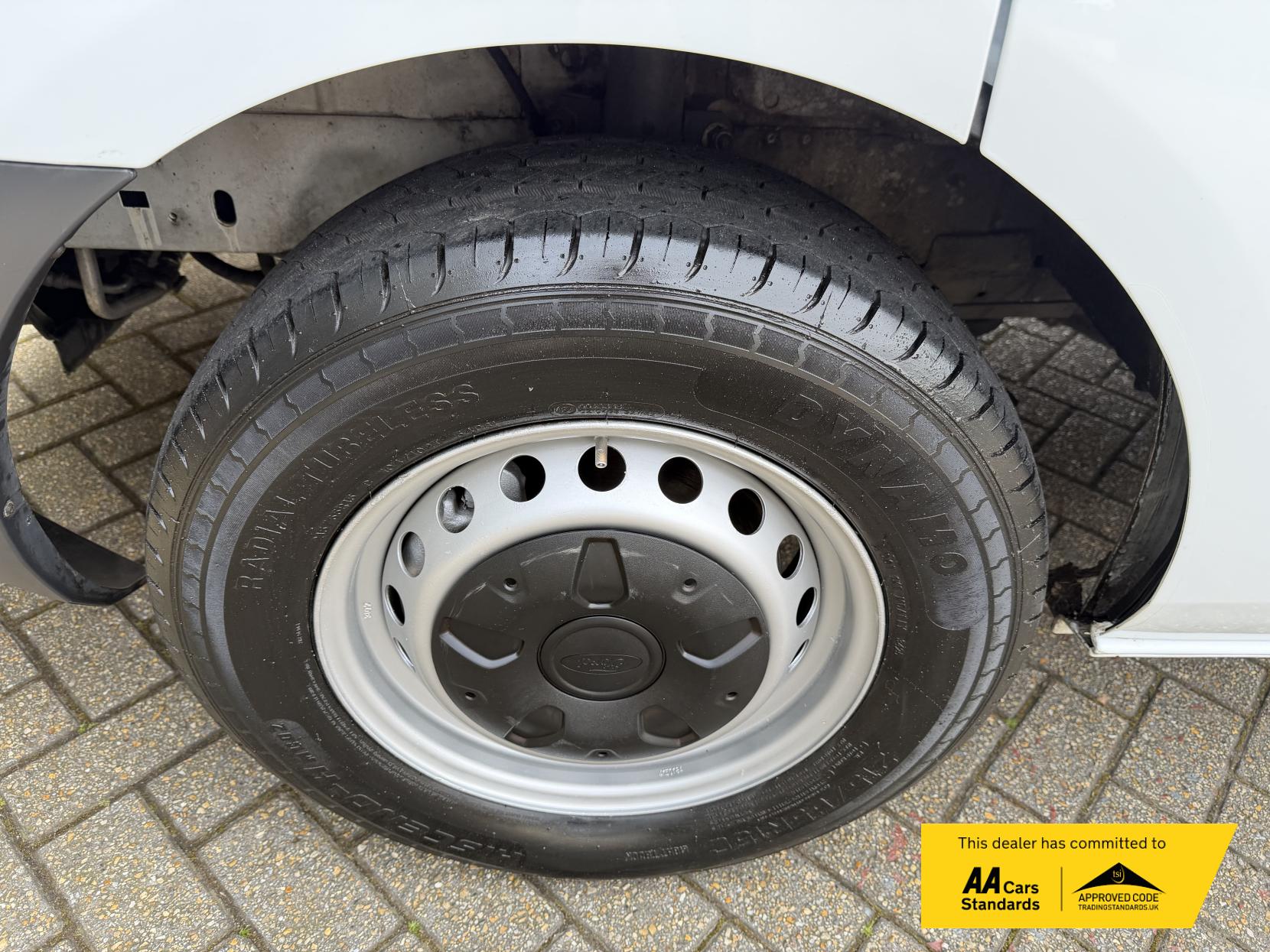 Ford Transit Custom 2.0 TDCi 290 Panel Van 5dr Diesel Manual L1 H1 (157 g/km, 104 bhp)