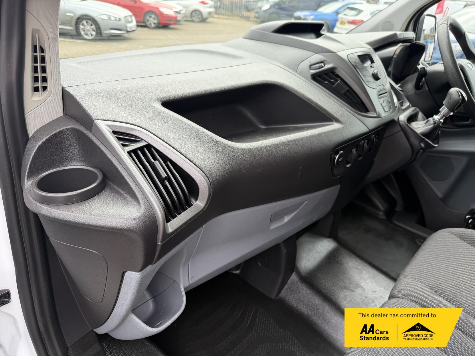 Ford Transit Custom 2.0 TDCi 290 Panel Van 5dr Diesel Manual L1 H1 (157 g/km, 104 bhp)