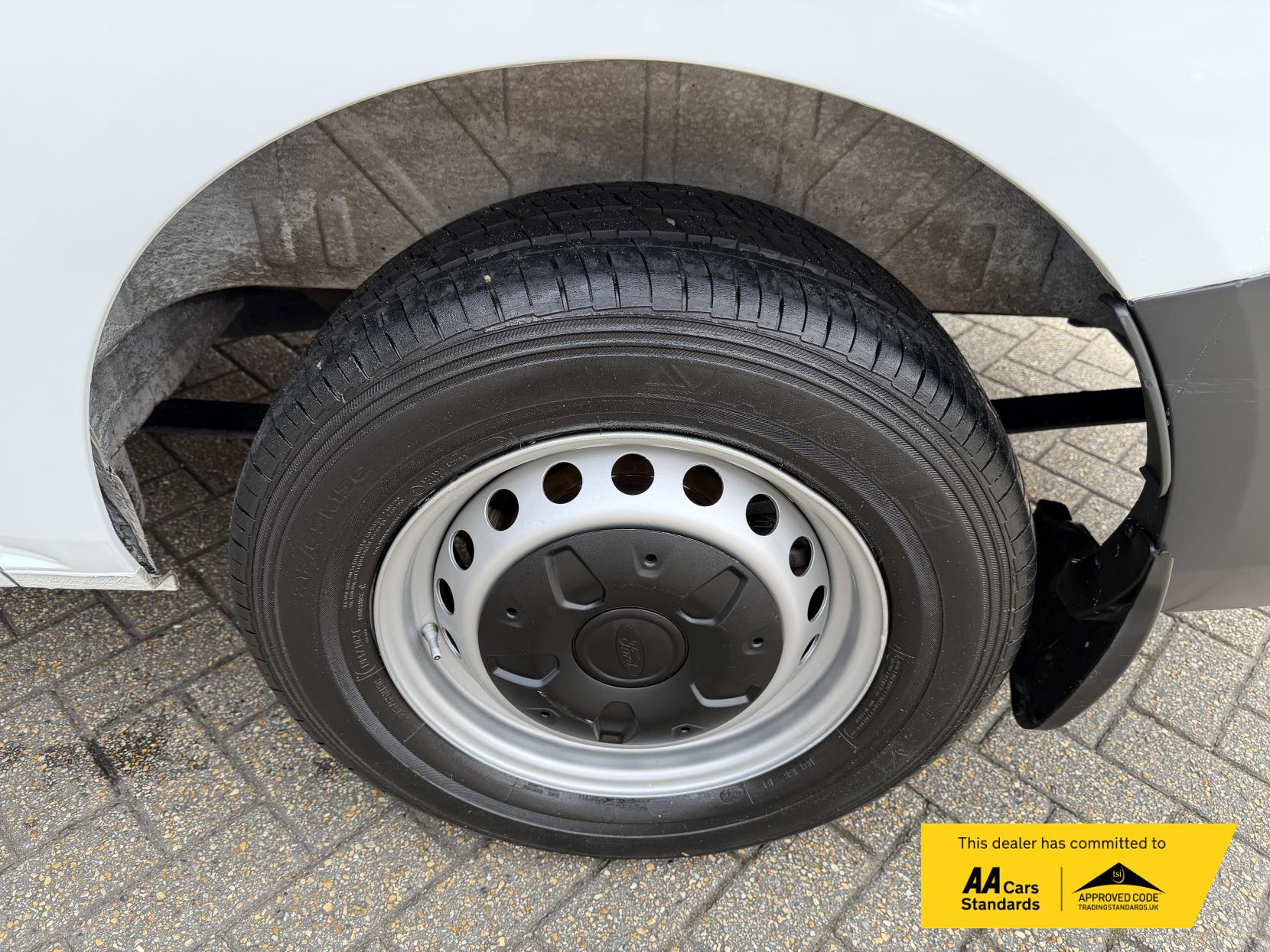 Ford Transit Custom 2.0 TDCi 290 Panel Van 5dr Diesel Manual L1 H1 (157 g/km, 104 bhp)