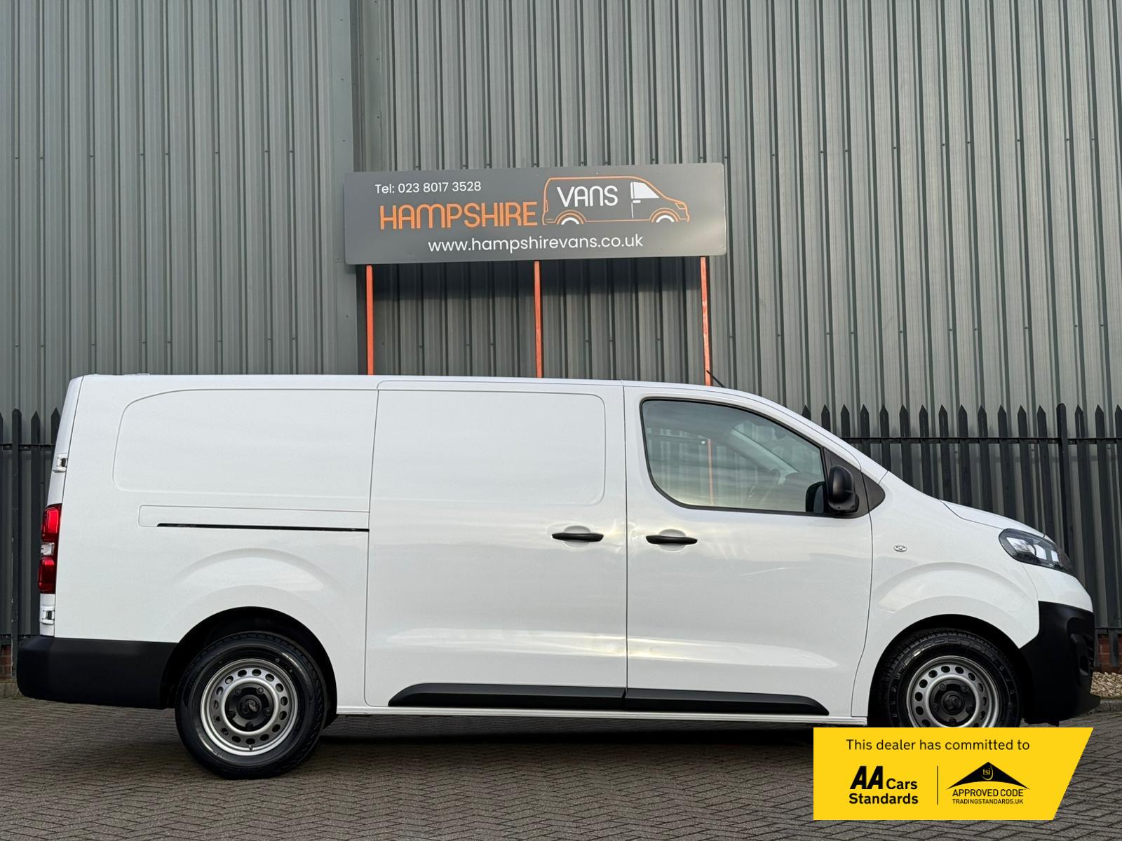 Vauxhall Vivaro 1.5 Turbo D 2900 Dynamic Panel Van 6dr Diesel Manual L2 H1 Euro 6 (s/s) (100 ps)