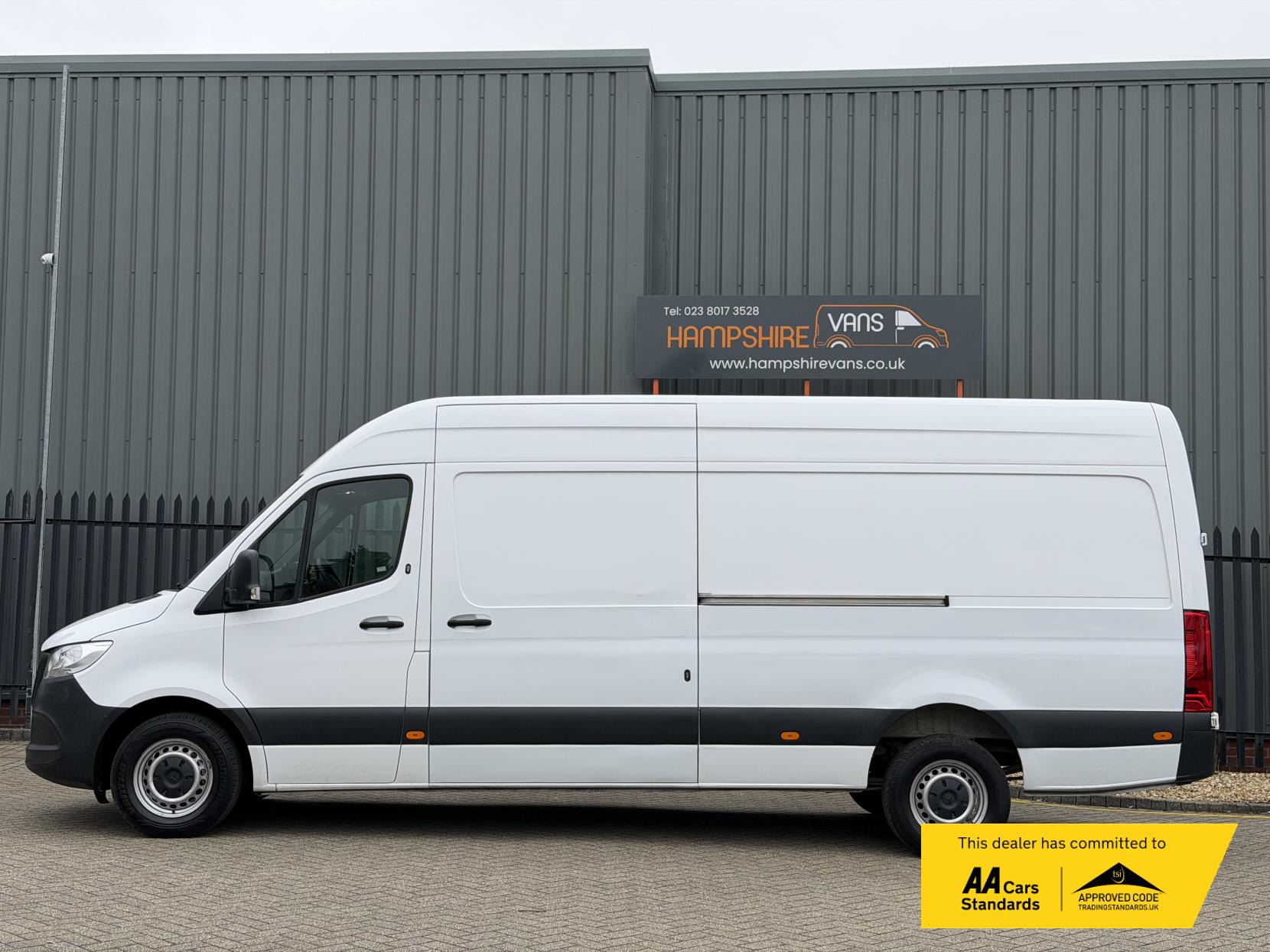 Mercedes-Benz Sprinter 2.0 315 CDI Progressive Panel Van 5dr Diesel Manual RWD L3 H2 Euro 6 (s/s) (150 ps)