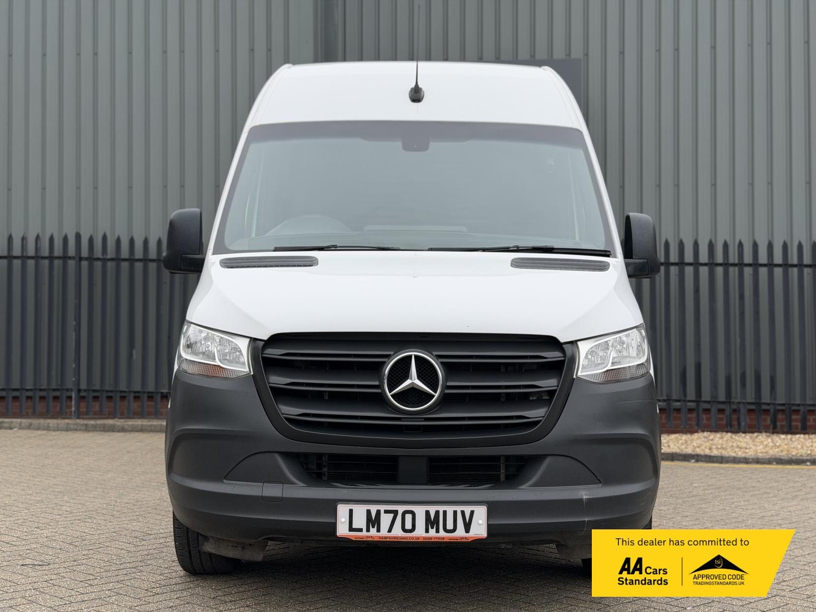 Mercedes-Benz Sprinter 2.0 315 CDI Progressive Panel Van 5dr Diesel Manual RWD L3 H2 Euro 6 (s/s) (150 ps)