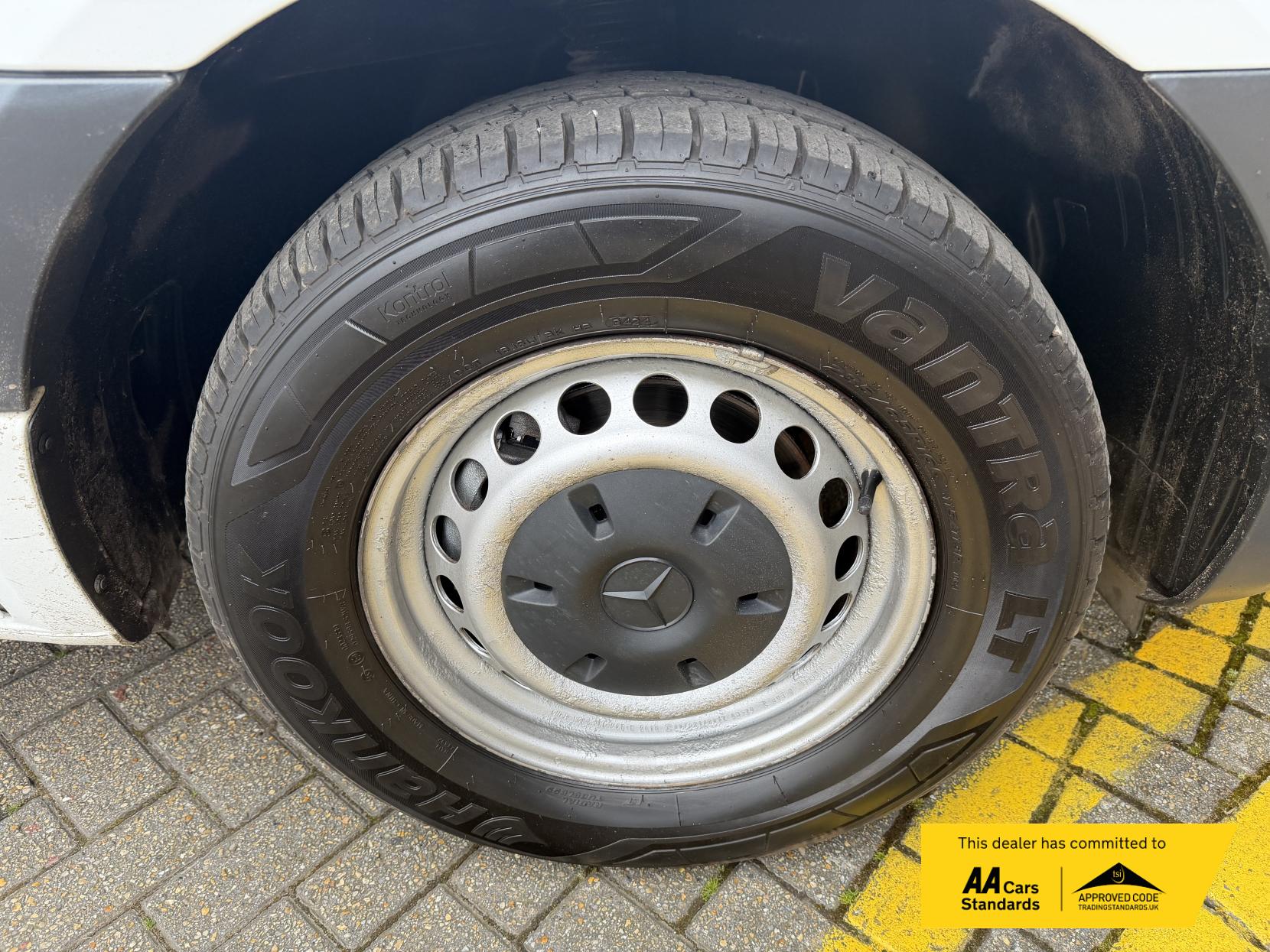 Mercedes-Benz Sprinter 2.0 315 CDI Progressive Panel Van 5dr Diesel Manual RWD L3 H2 Euro 6 (s/s) (150 ps)