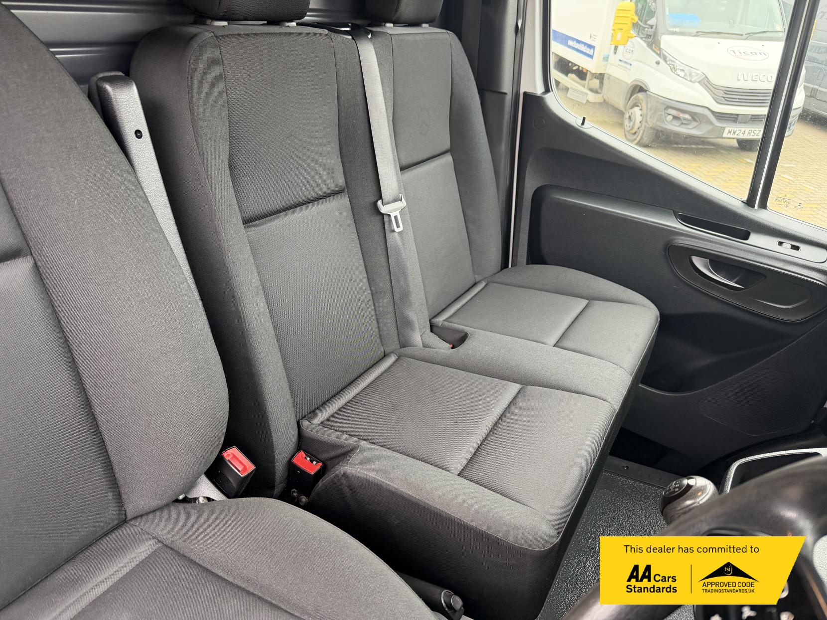 Mercedes-Benz Sprinter 2.0 315 CDI Progressive Panel Van 5dr Diesel Manual RWD L3 H2 Euro 6 (s/s) (150 ps)