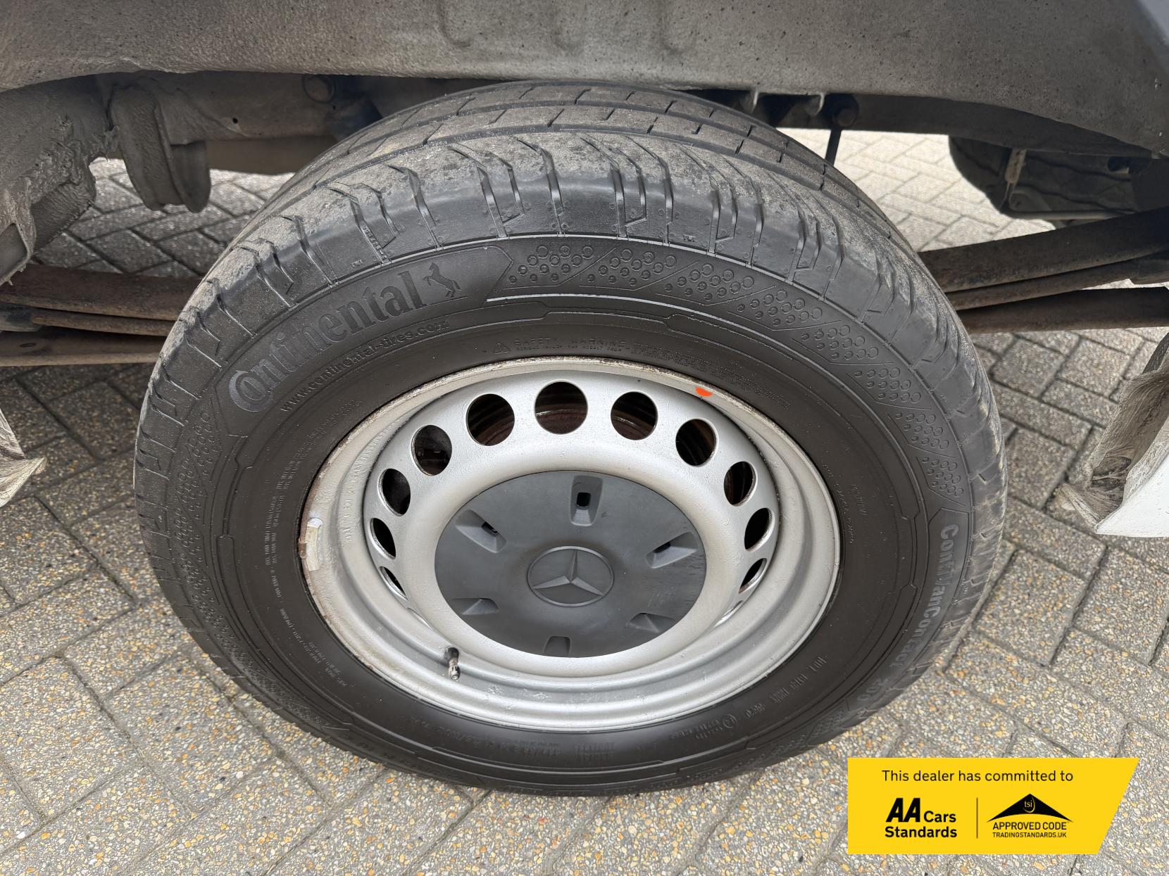 Mercedes-Benz Sprinter 2.0 315 CDI Progressive Panel Van 5dr Diesel Manual RWD L3 H2 Euro 6 (s/s) (150 ps)