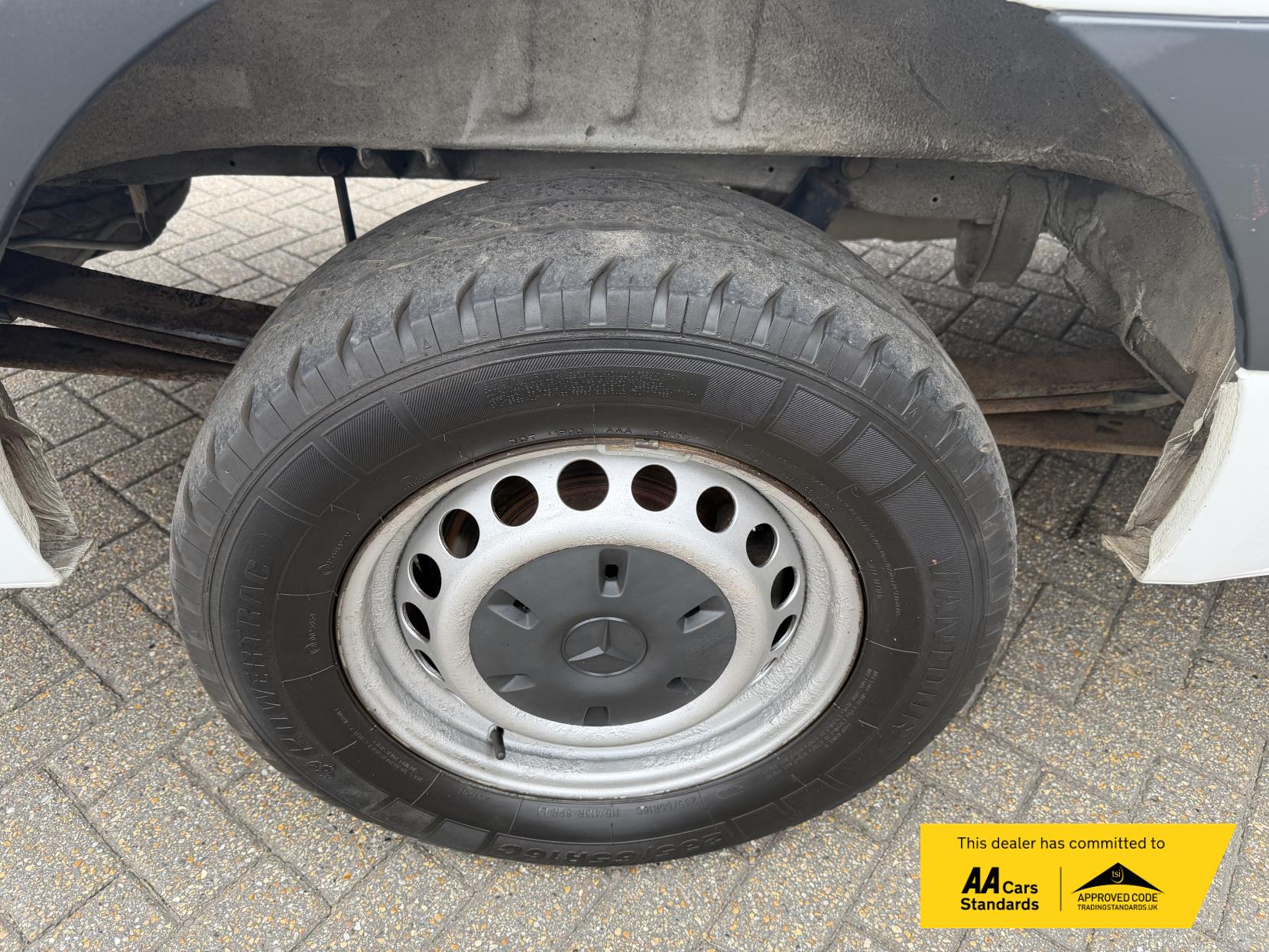 Mercedes-Benz Sprinter 2.0 315 CDI Progressive Panel Van 5dr Diesel Manual RWD L3 H2 Euro 6 (s/s) (150 ps)