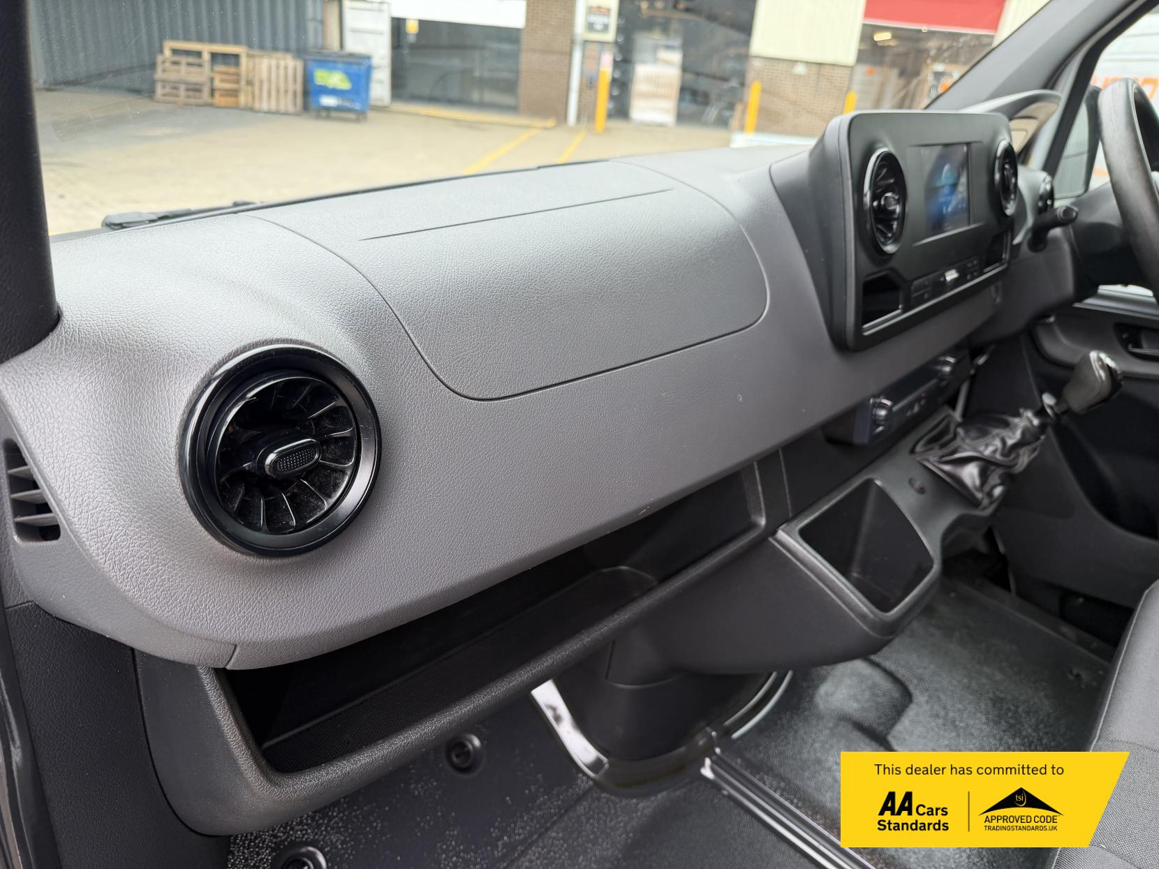 Mercedes-Benz Sprinter 2.0 315 CDI Progressive Panel Van 5dr Diesel Manual RWD L3 H2 Euro 6 (s/s) (150 ps)