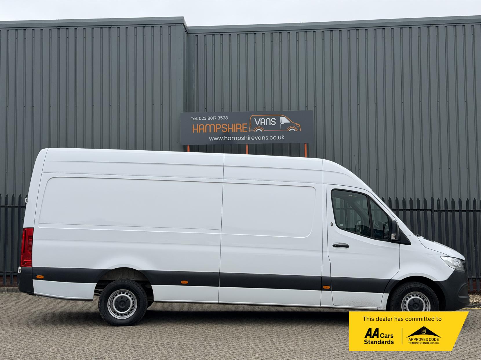 Mercedes-Benz Sprinter 2.0 315 CDI Progressive Panel Van 5dr Diesel Manual RWD L3 H2 Euro 6 (s/s) (150 ps)