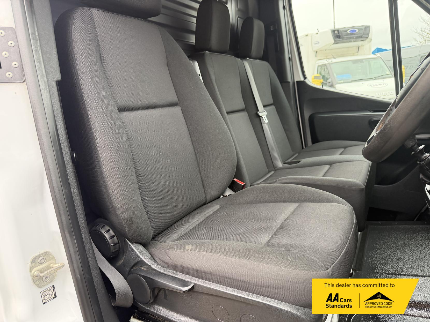 Mercedes-Benz Sprinter 2.0 315 CDI Progressive Panel Van 5dr Diesel Manual RWD L3 H2 Euro 6 (s/s) (150 ps)