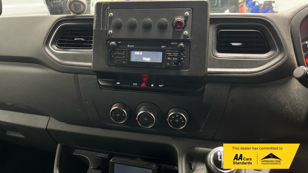 2021 Vauxhall Movano 2.3 CDTi 3500 BiTurbo Edition Panel Van 5dr Diesel Manual FWD L3 H2 Euro 6 (135 ps) - Thumbnail 2
