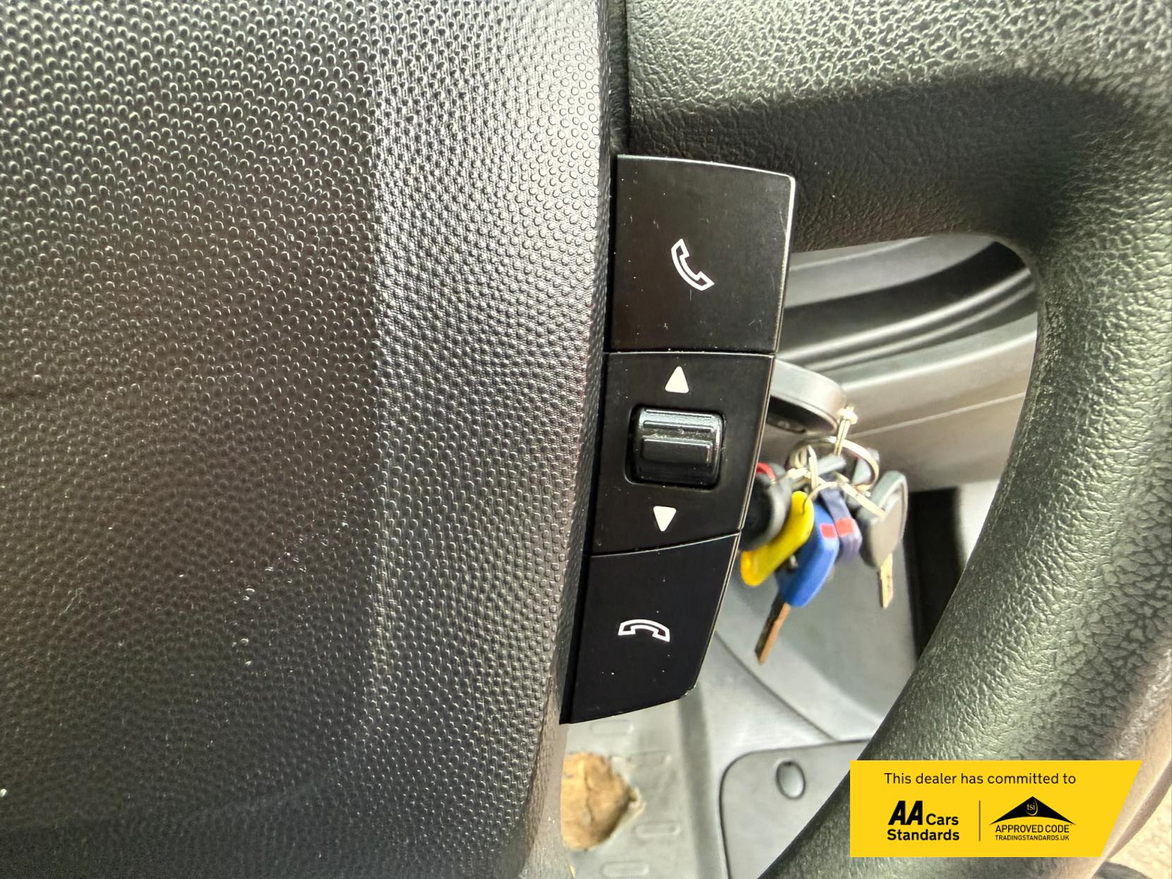 2019 Peugeot Boxer 2.2 BlueHDi 435 Professional Panel Van 5dr Diesel Manual L4 H2 Euro 6 (s/s) (140 ps) - Thumbnail 40