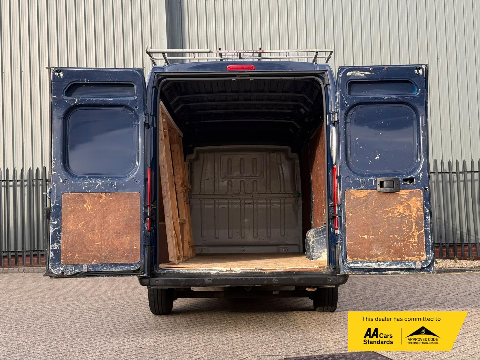 2019 Peugeot Boxer 2.2 BlueHDi 435 Professional Panel Van 5dr Diesel Manual L4 H2 Euro 6 (s/s) (140 ps) - Thumbnail 11