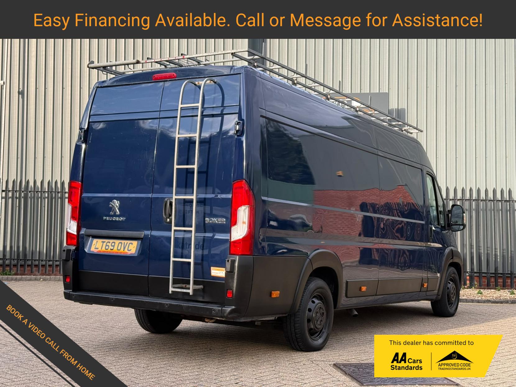 2019 Peugeot Boxer 2.2 BlueHDi 435 Professional Panel Van 5dr Diesel Manual L4 H2 Euro 6 (s/s) (140 ps) - Thumbnail 3