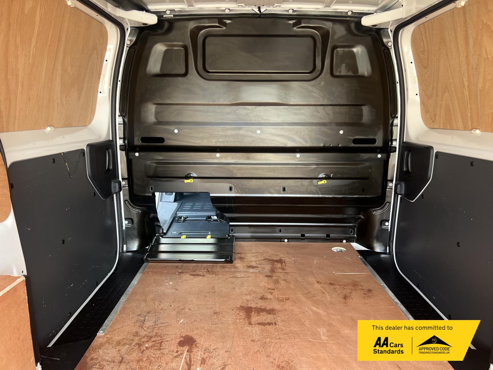 Vauxhall Vivaro 2.0 Turbo D 3100 Sportive Panel Van 5dr Diesel Auto L2 H1 Euro 6 (s/s) (120 ps)