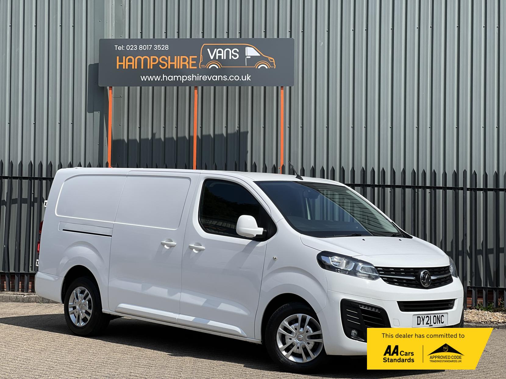 Vauxhall Vivaro 2.0 Turbo D 3100 Sportive Panel Van 5dr Diesel Auto L2 H1 Euro 6 (s/s) (120 ps)