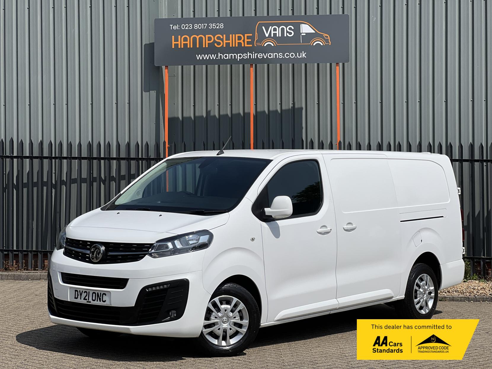 Vauxhall Vivaro 2.0 Turbo D 3100 Sportive Panel Van 5dr Diesel Auto L2 H1 Euro 6 (s/s) (120 ps)