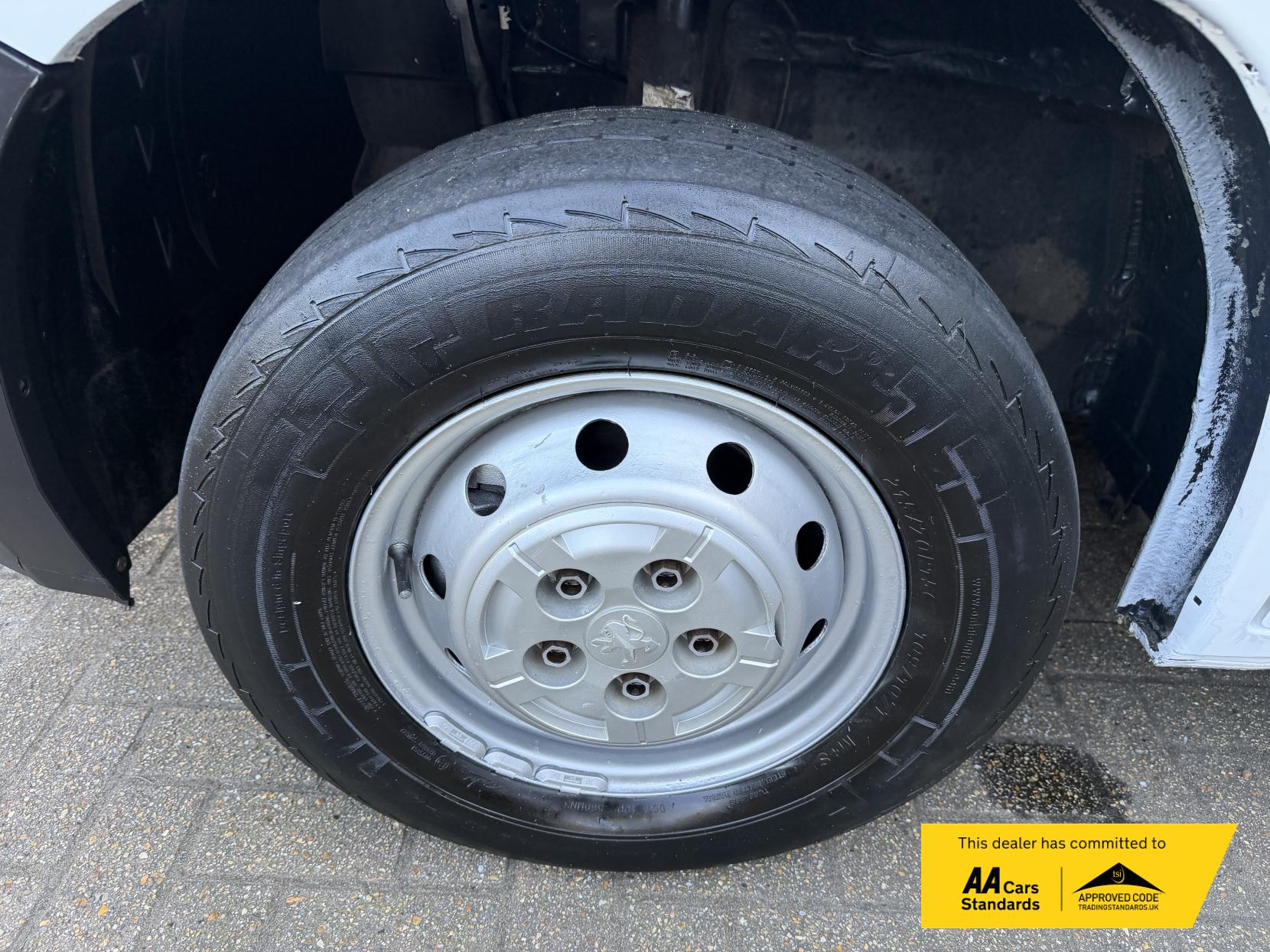 Citroen Relay 2.0 BlueHDi 35 Enterprise Panel Van 5dr Diesel Manual L3 High Roof Euro 6 (130 ps)