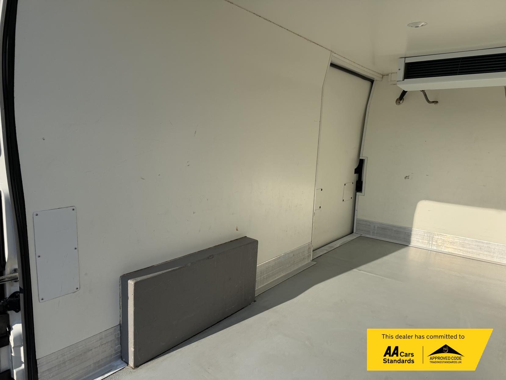 Citroen Relay 2.0 BlueHDi 35 Enterprise Panel Van 5dr Diesel Manual L3 High Roof Euro 6 (130 ps)