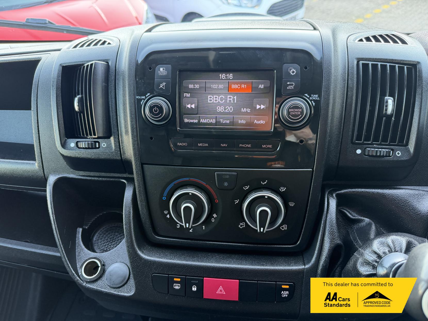 Citroen Relay 2.0 BlueHDi 35 Enterprise Panel Van 5dr Diesel Manual L3 High Roof Euro 6 (130 ps)