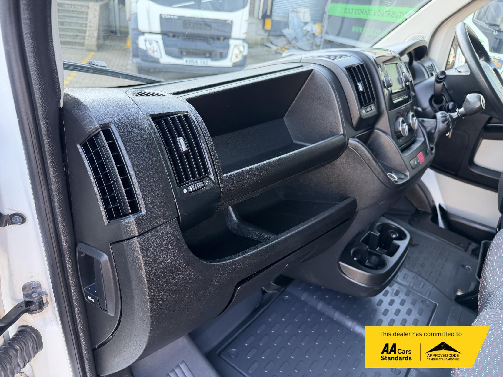 Citroen Relay 2.0 BlueHDi 35 Enterprise Panel Van 5dr Diesel Manual L3 High Roof Euro 6 (130 ps)