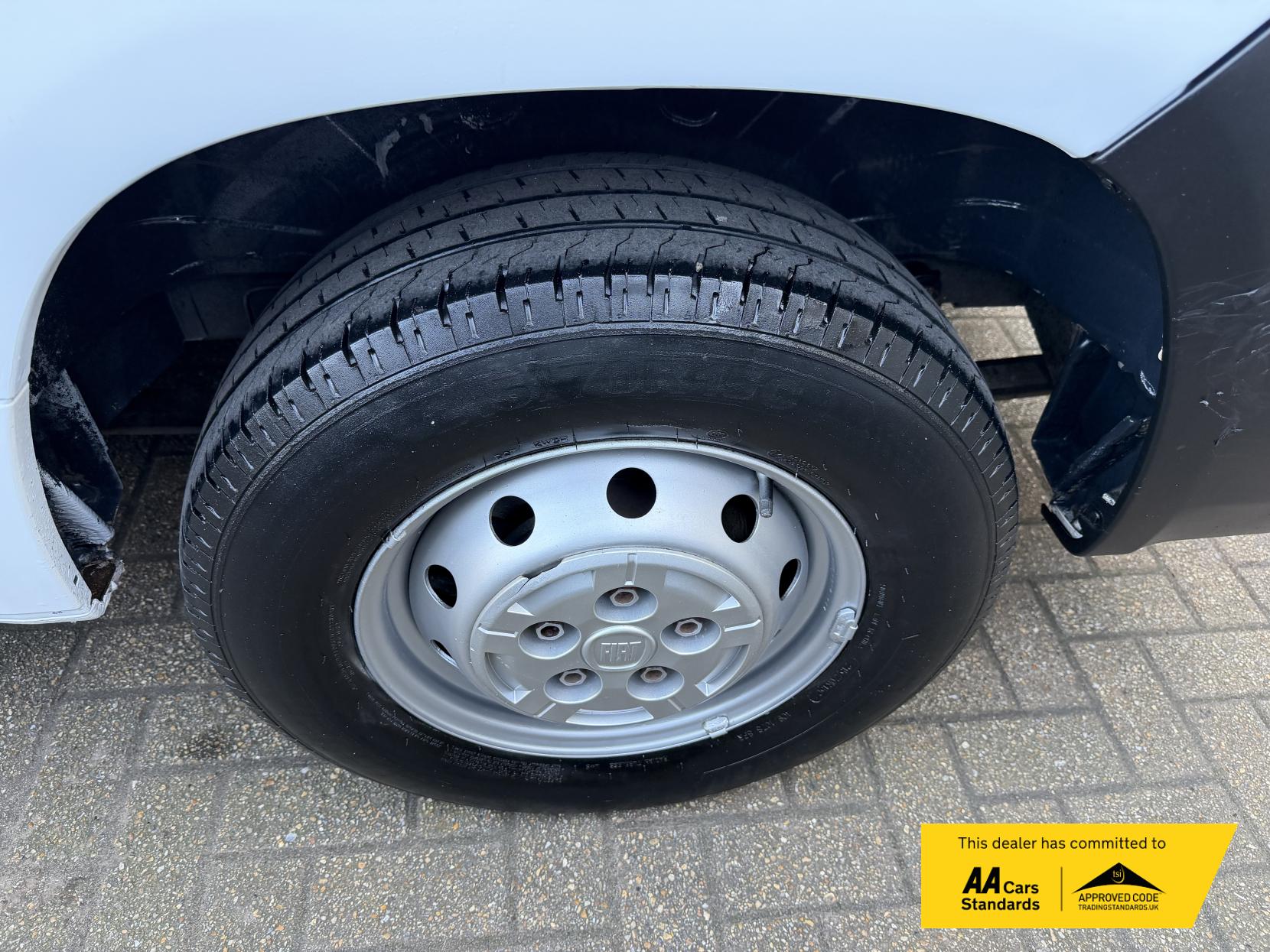 Citroen Relay 2.0 BlueHDi 35 Enterprise Panel Van 5dr Diesel Manual L3 High Roof Euro 6 (130 ps)