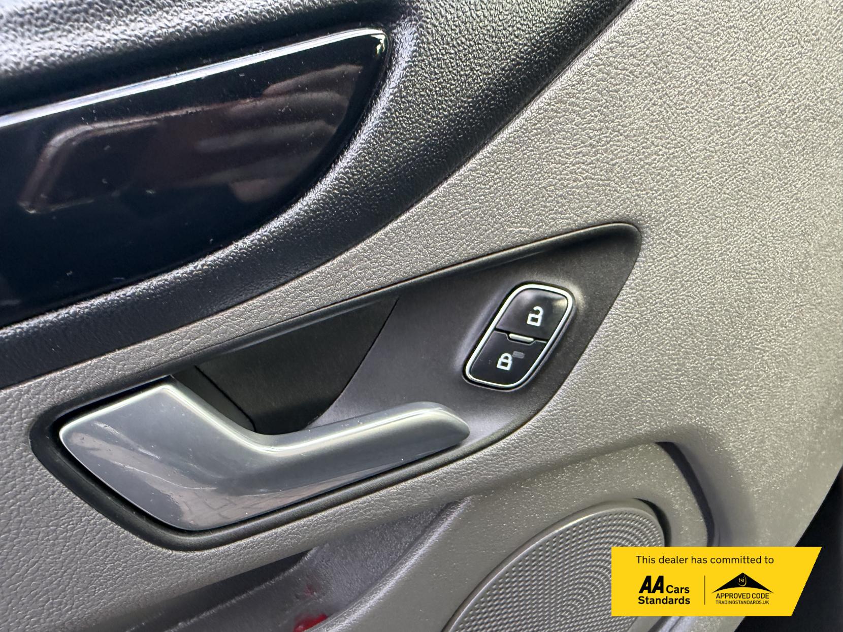 Ford Transit Custom 1.0 Limited Panel Van (2017 - 2023)