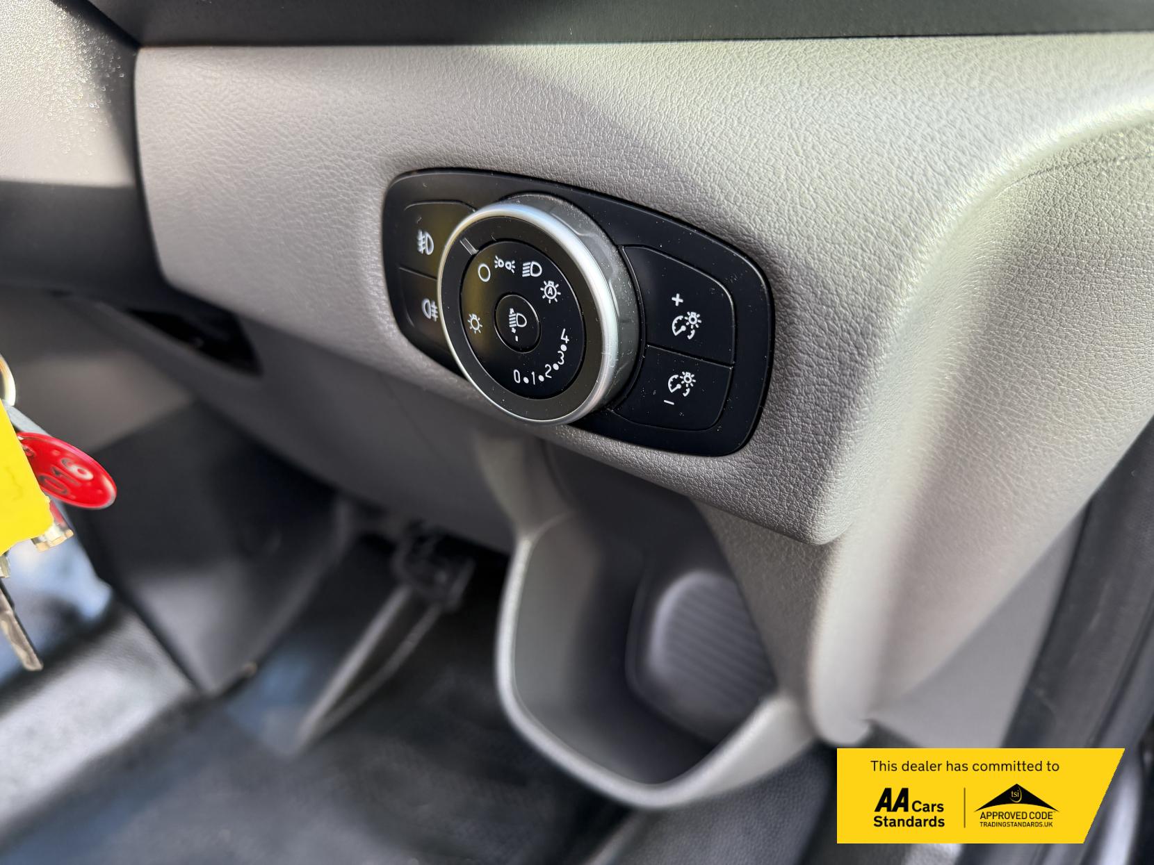 Ford Transit Custom 1.0 Limited Panel Van (2017 - 2023)