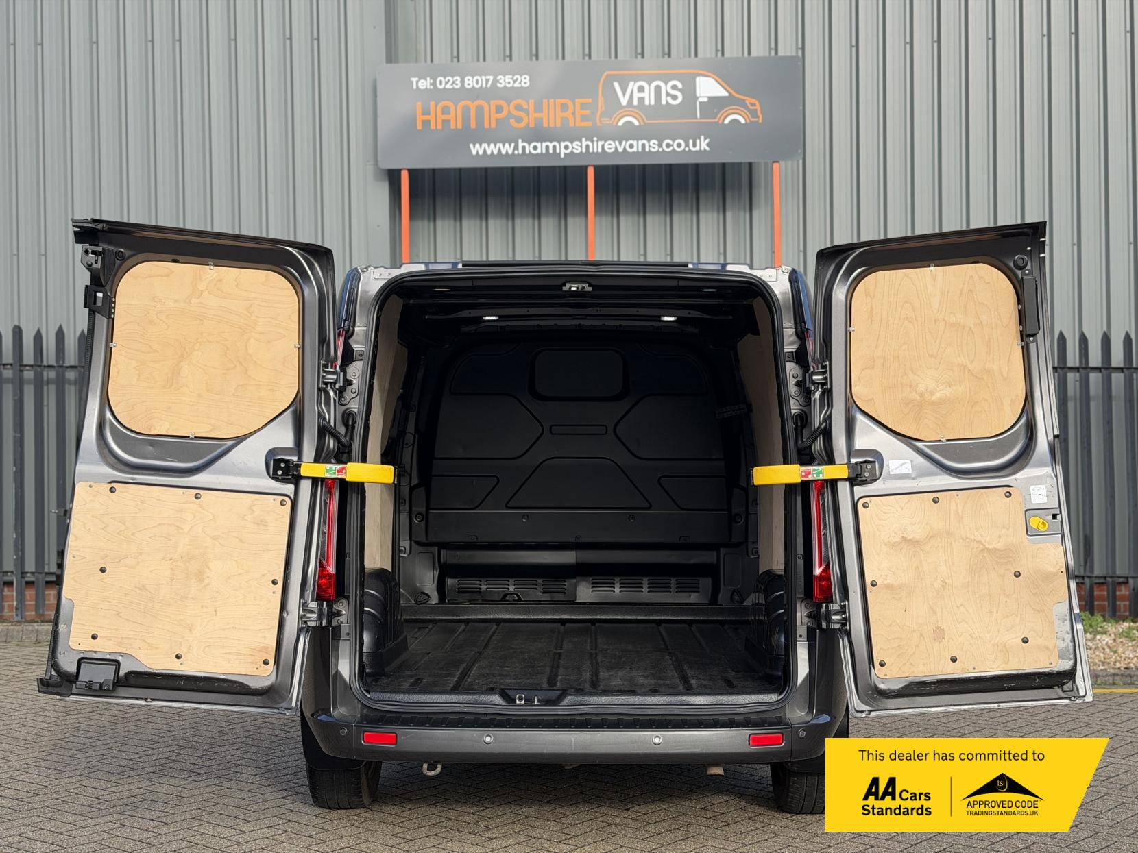 Ford Transit Custom 1.0 Limited Panel Van (2017 - 2023)