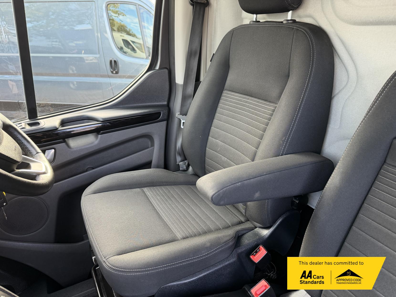 Ford Transit Custom 1.0 Limited Panel Van (2017 - 2023)