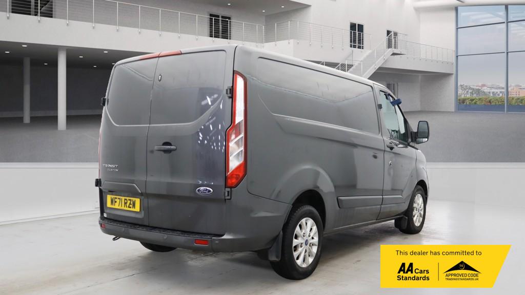 Ford Transit Custom 1.0 340 EcoBoost 13.6kWh Limited Panel Van 5dr Petrol Plug-in Hybrid Auto L1 H1 Euro 6 (126 ps)