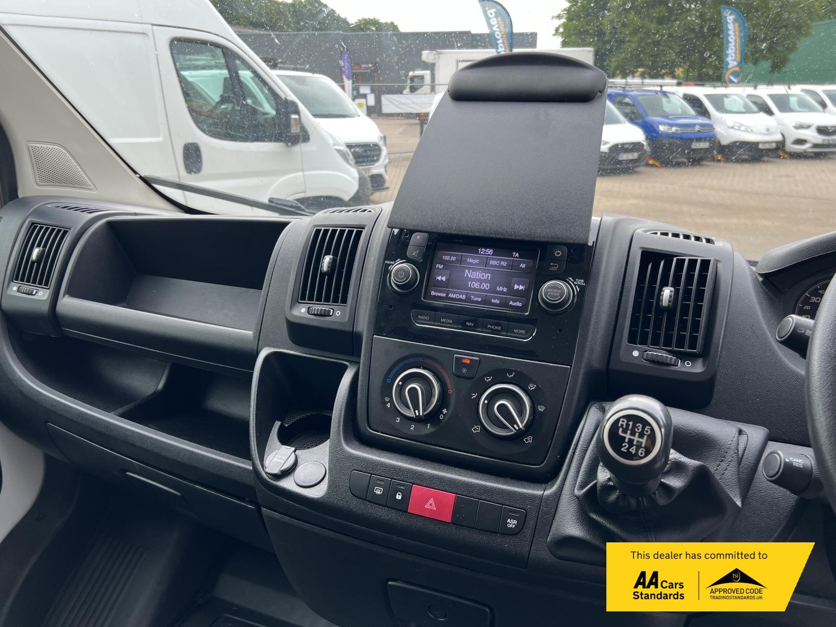 Peugeot Boxer 2.2 BlueHDi 335 Professional Panel Van 5dr Diesel Manual L3 H2 Euro 6 (s/s) (140 ps)