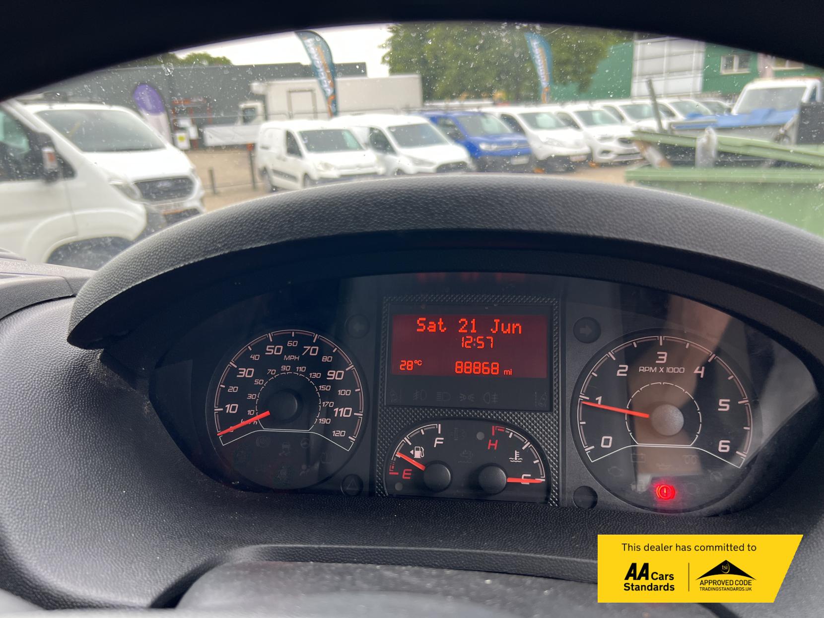 Peugeot Boxer 2.2 BlueHDi 335 Professional Panel Van 5dr Diesel Manual L3 H2 Euro 6 (s/s) (140 ps)