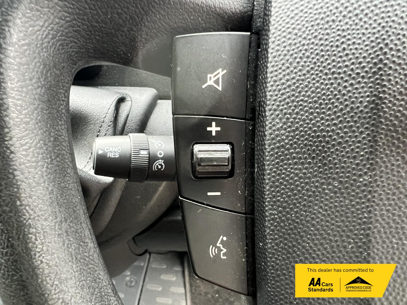 Peugeot Boxer 2.2 BlueHDi 335 Professional Panel Van 5dr Diesel Manual L3 H2 Euro 6 (s/s) (140 ps)