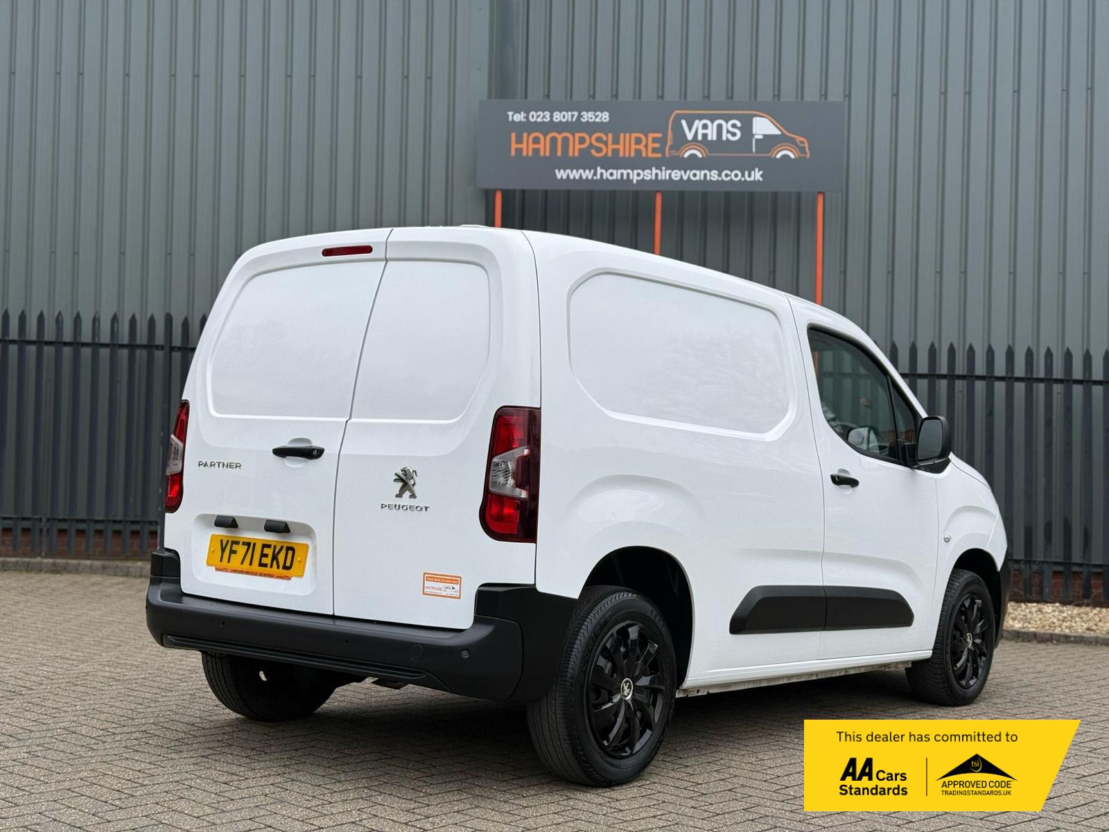 Peugeot Partner 1.5 BlueHDi 1000 Professional Premium Standard Panel Van 5dr Diesel Manual SWB Euro 6 (100 bhp)