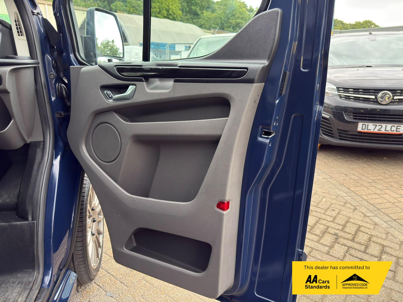 2022 Ford Transit Custom 2.0 300 EcoBlue Limited Panel Van 5dr Diesel Manual L2 H1 Euro 6 (s/s) (130 ps) - Thumbnail 56