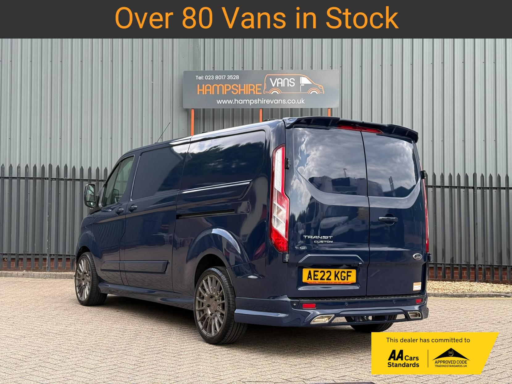2022 Ford Transit Custom 2.0 300 EcoBlue Limited Panel Van 5dr Diesel Manual L2 H1 Euro 6 (s/s) (130 ps) - Thumbnail 4