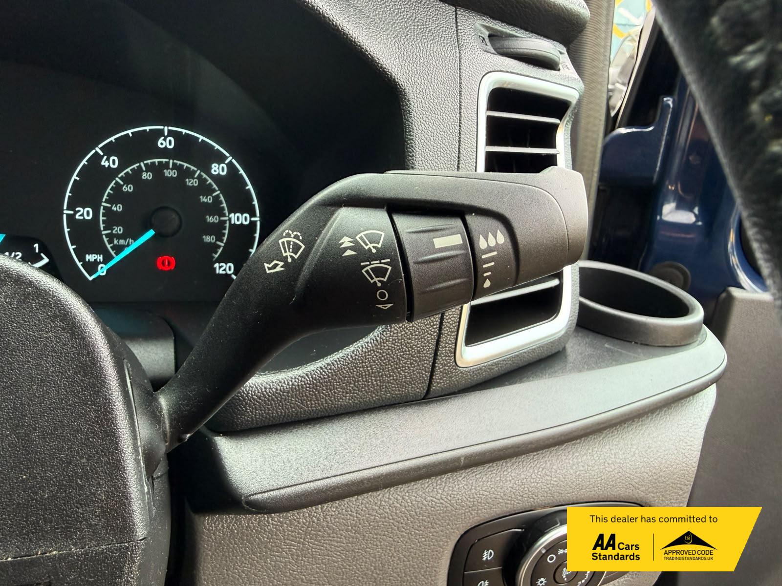 2022 Ford Transit Custom 2.0 300 EcoBlue Limited Panel Van 5dr Diesel Manual L2 H1 Euro 6 (s/s) (130 ps) - Thumbnail 50