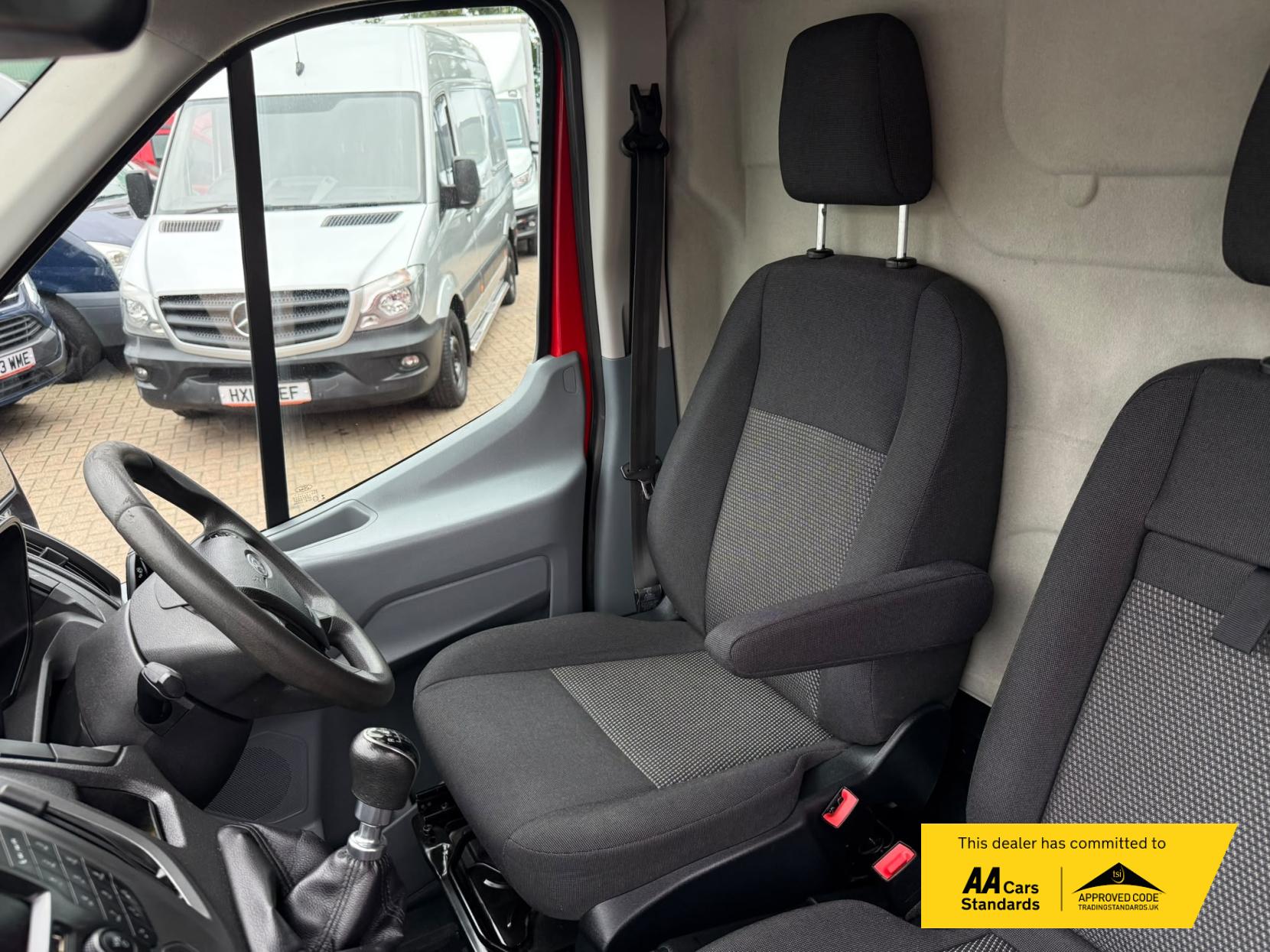 2018 Ford Transit 2.0 350 EcoBlue Panel Van 5dr Diesel Manual RWD L3 H2 Euro 6 (130 ps) - Thumbnail 19