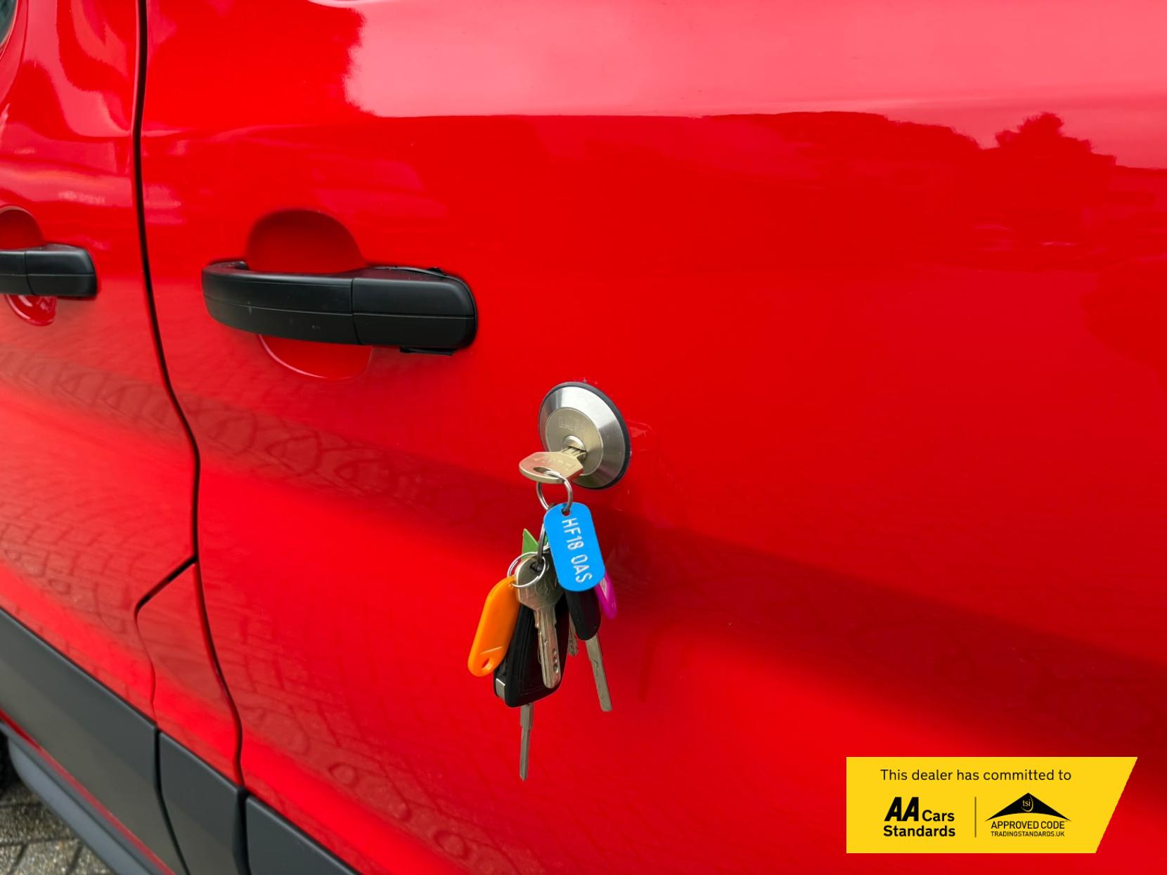 2018 Ford Transit 2.0 350 EcoBlue Panel Van 5dr Diesel Manual RWD L3 H2 Euro 6 (130 ps) - Thumbnail 10