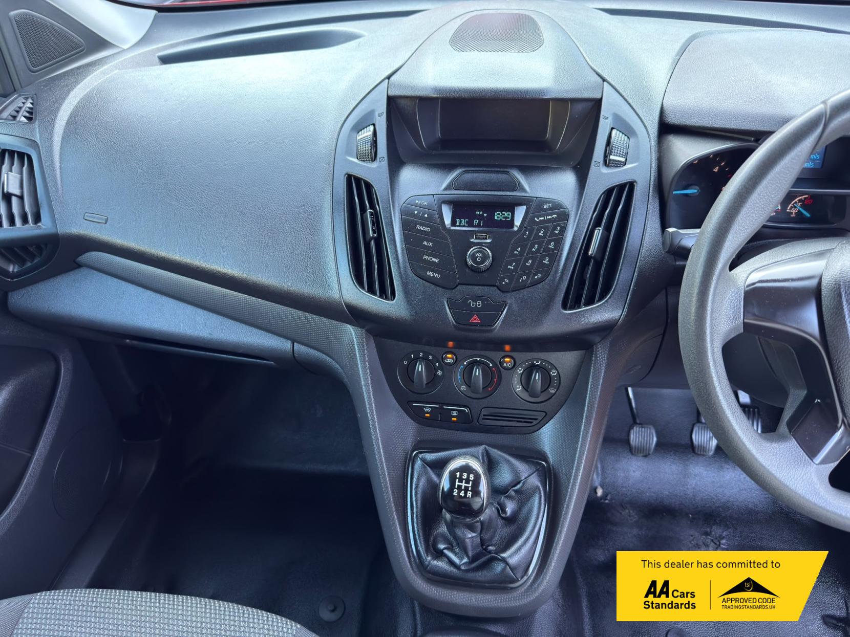 2017 Ford Transit Connect 1.5 TDCi 240 Panel Van 5dr Diesel Manual L2 H1 (124 g/km, 99 bhp) - Thumbnail 28
