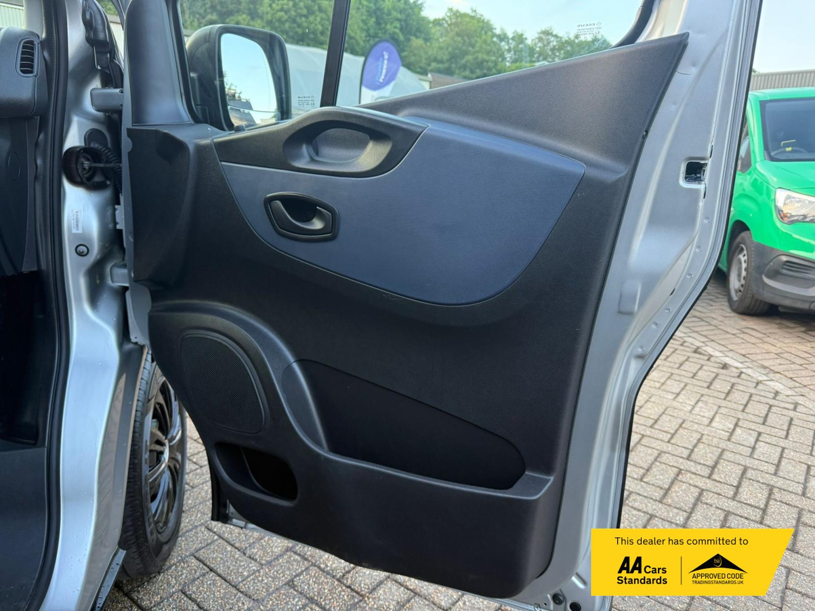 Vauxhall Vivaro 1.6 CDTi 2700 Panel Van 5dr Diesel Manual L1 H1 Euro 6 (s/s) (95 ps)