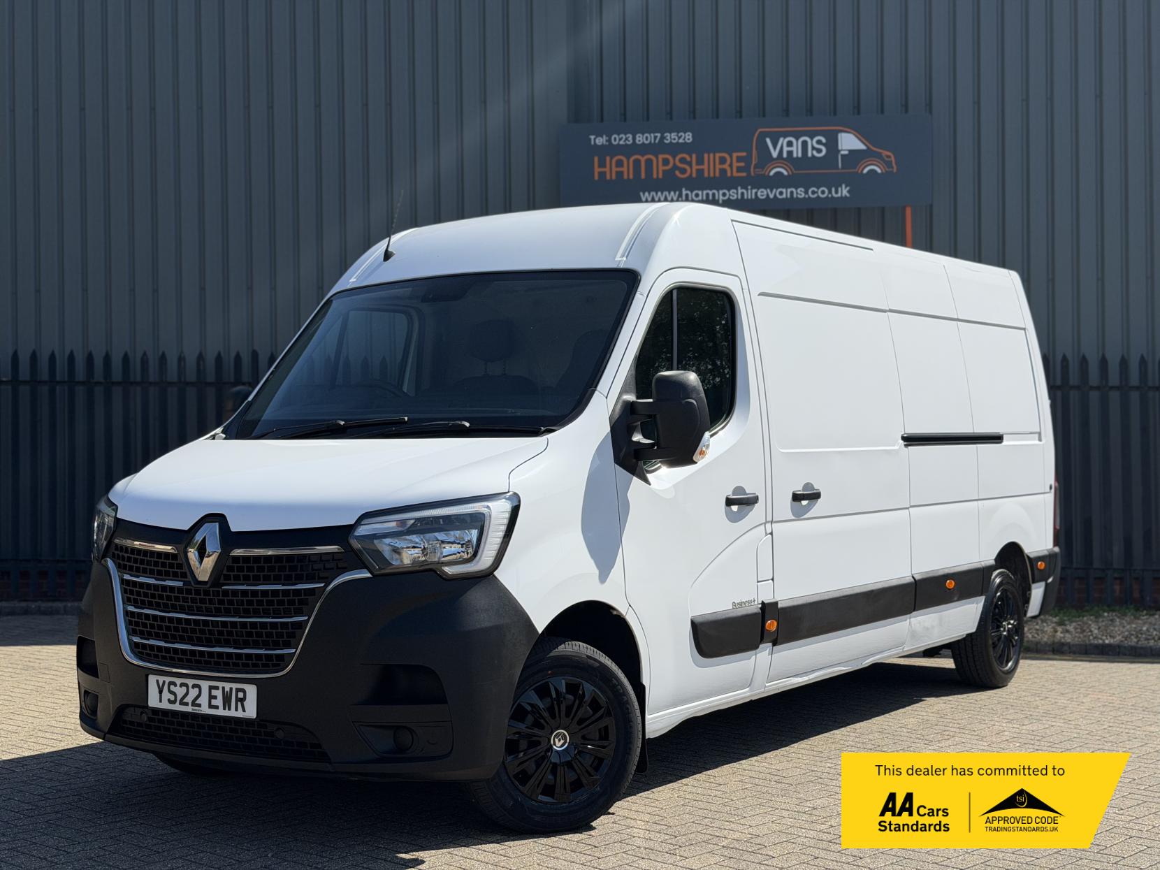 2022 Renault Master 2.3 dCi 35 Business+ Panel Van 4dr Diesel Manual FWD LWB Medium Roof Euro 6 (135 ps) - Thumbnail 2
