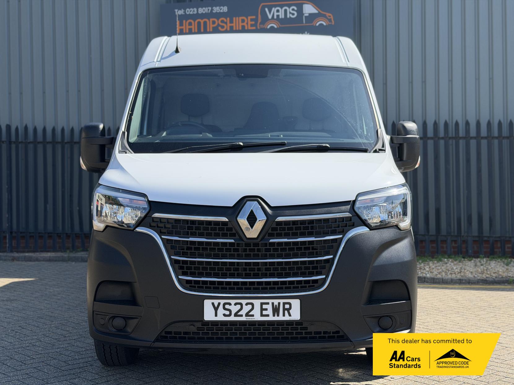 2022 Renault Master 2.3 dCi 35 Business+ Panel Van 4dr Diesel Manual FWD LWB Medium Roof Euro 6 (135 ps) - Thumbnail 15