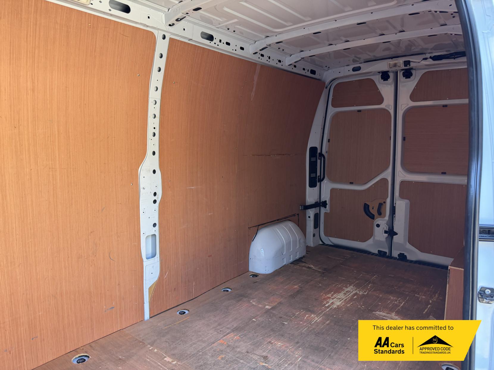 2022 Renault Master 2.3 dCi 35 Business+ Panel Van 4dr Diesel Manual FWD LWB Medium Roof Euro 6 (135 ps) - Thumbnail 23