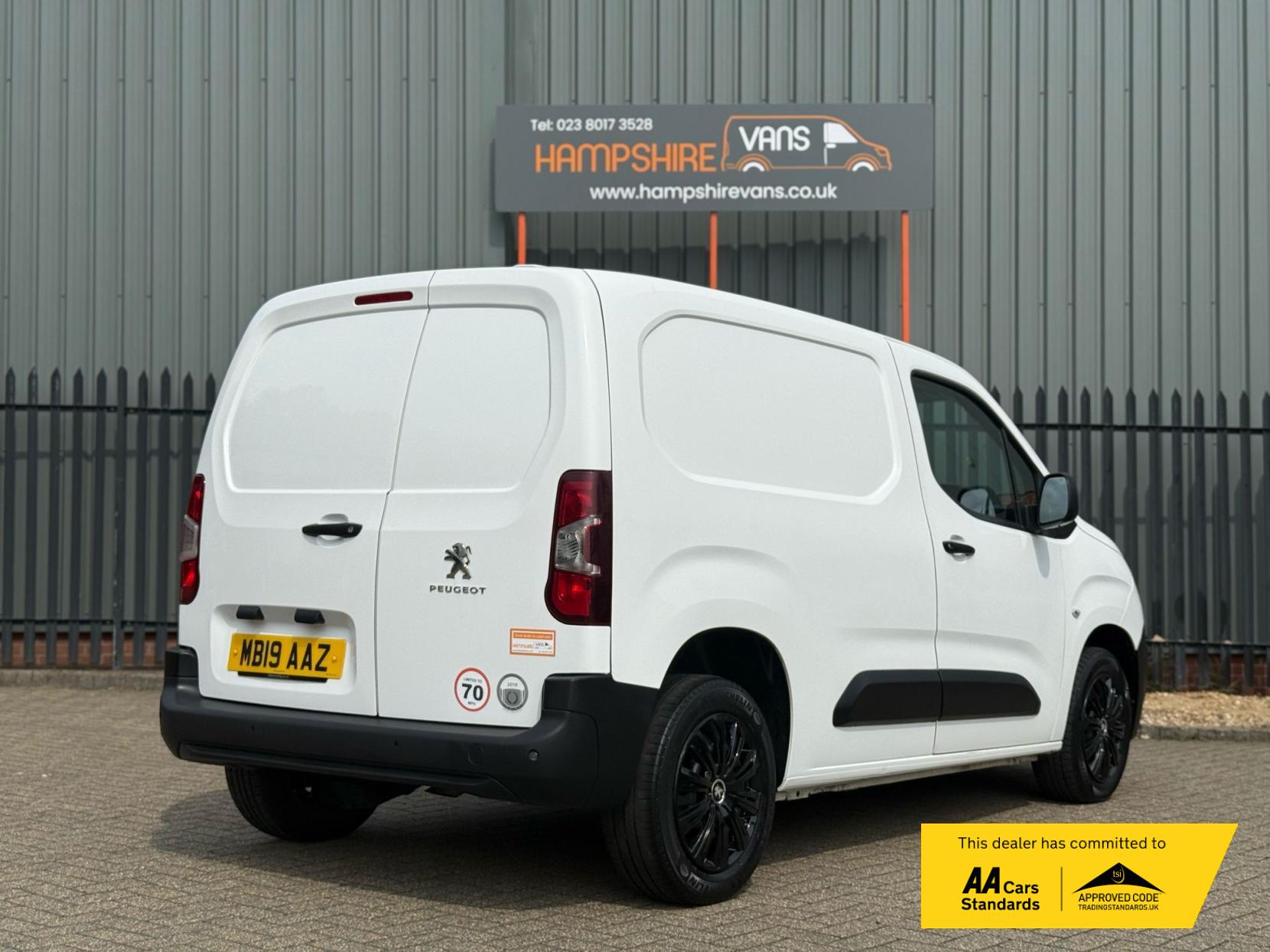 Peugeot Partner 1.5 BlueHDi 1000 Professional Standard Panel Van 5dr Diesel Manual SWB Euro 6 (100 bhp)