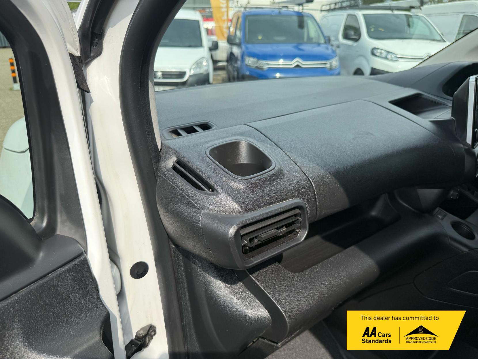 Peugeot Partner 1.5 BlueHDi 1000 Professional Standard Panel Van 5dr Diesel Manual SWB Euro 6 (100 bhp)