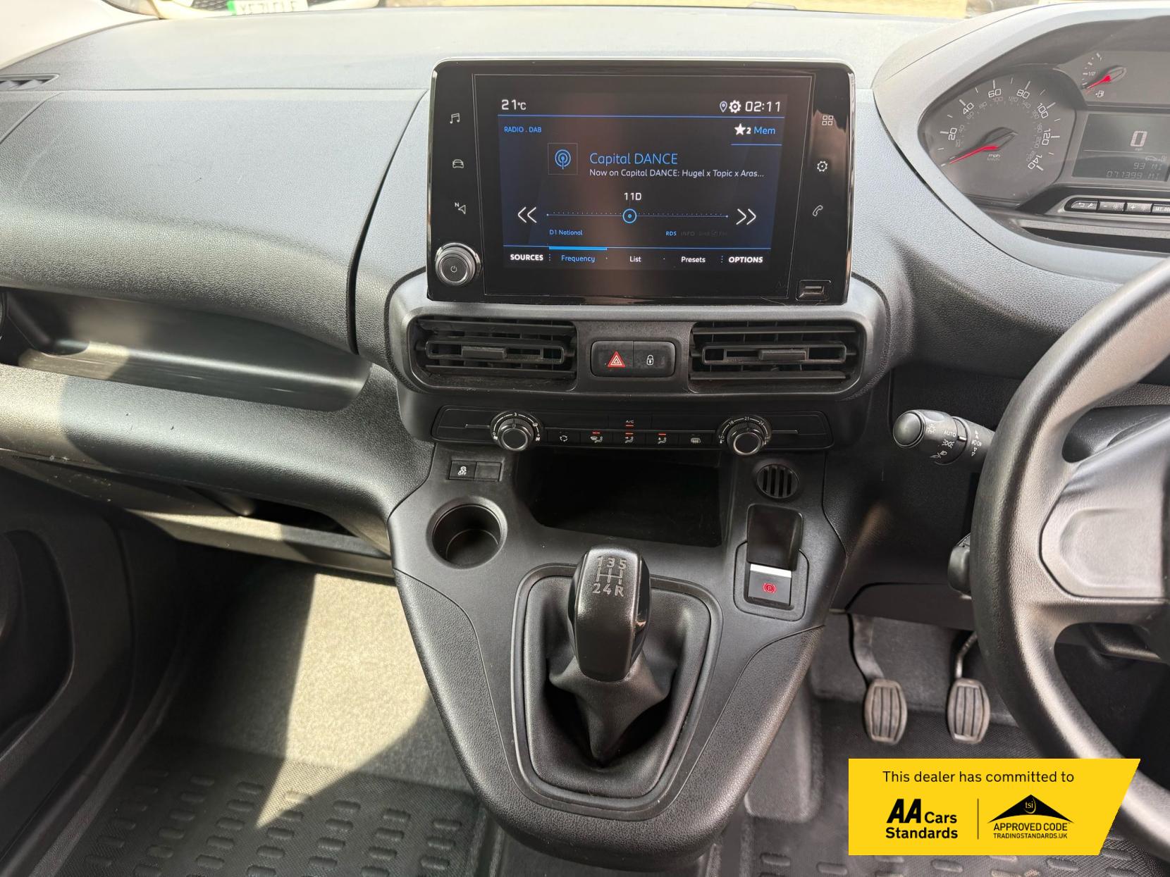 Peugeot Partner 1.5 BlueHDi 1000 Professional Standard Panel Van 5dr Diesel Manual SWB Euro 6 (100 bhp)