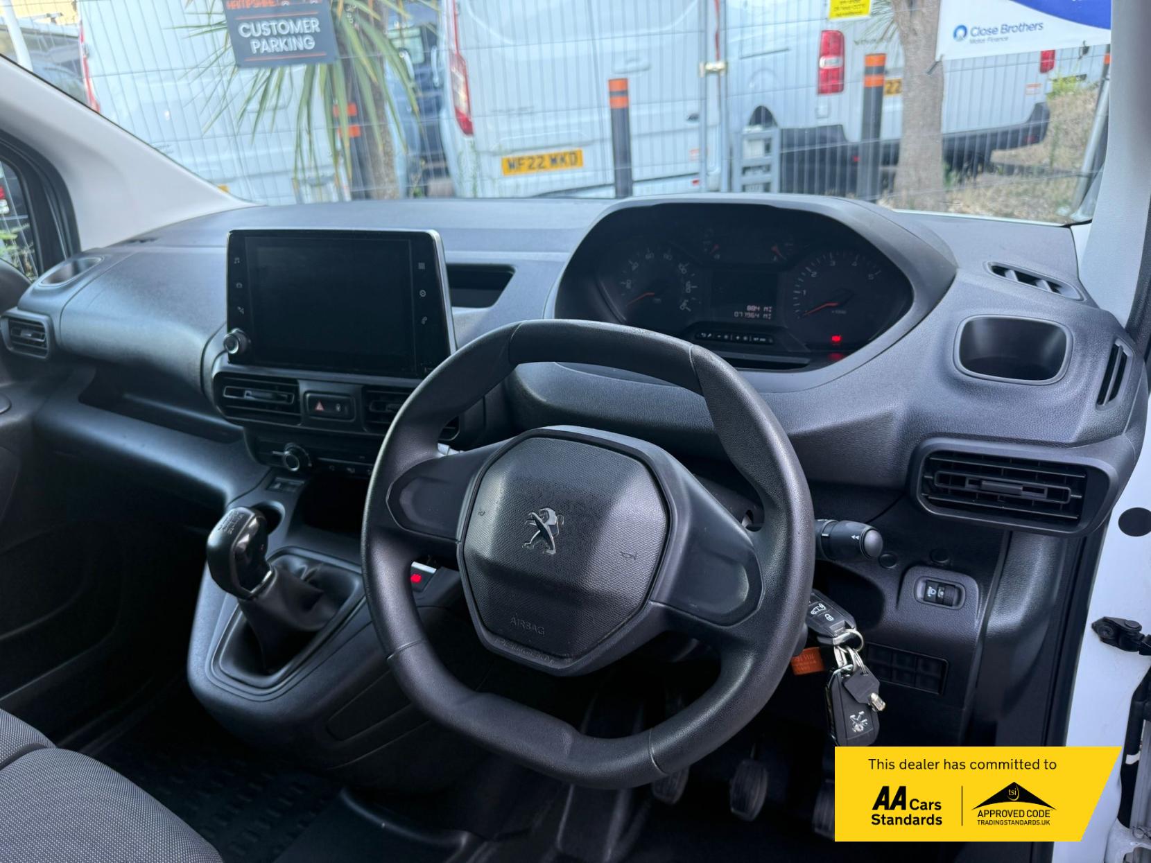 Peugeot Partner 1.5 BlueHDi 1000 Professional Standard Panel Van 5dr Diesel Manual SWB Euro 6 (100 bhp)